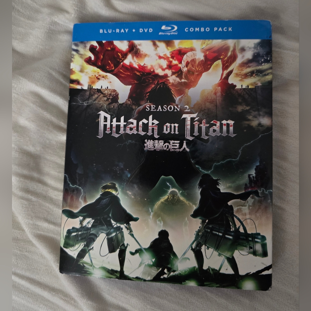Attack On Titan Season 2 Blu-ray